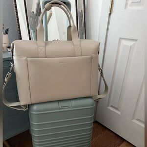 Monos Elegant Cream Handbag